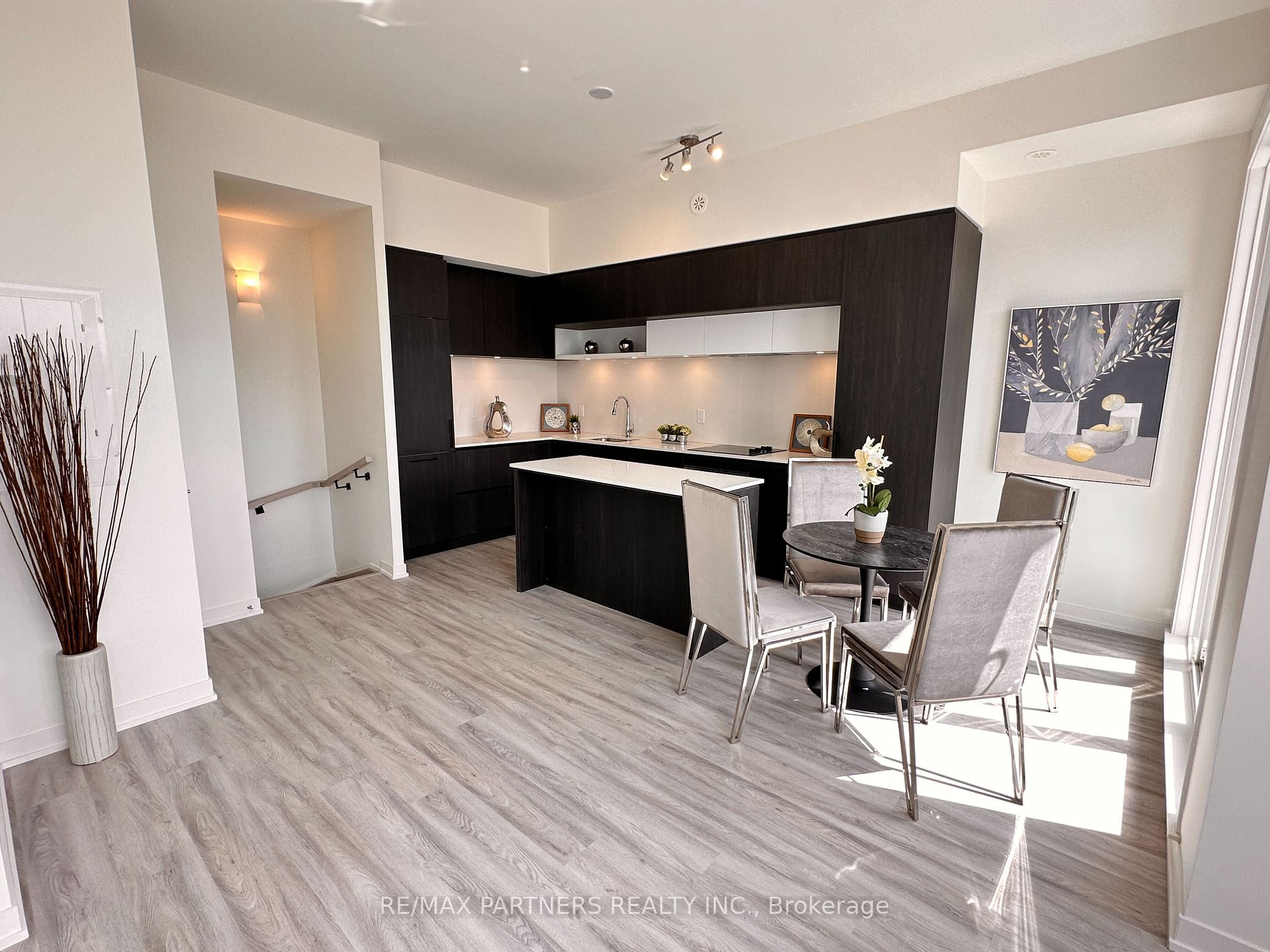 6 Steckley House Lane, #311