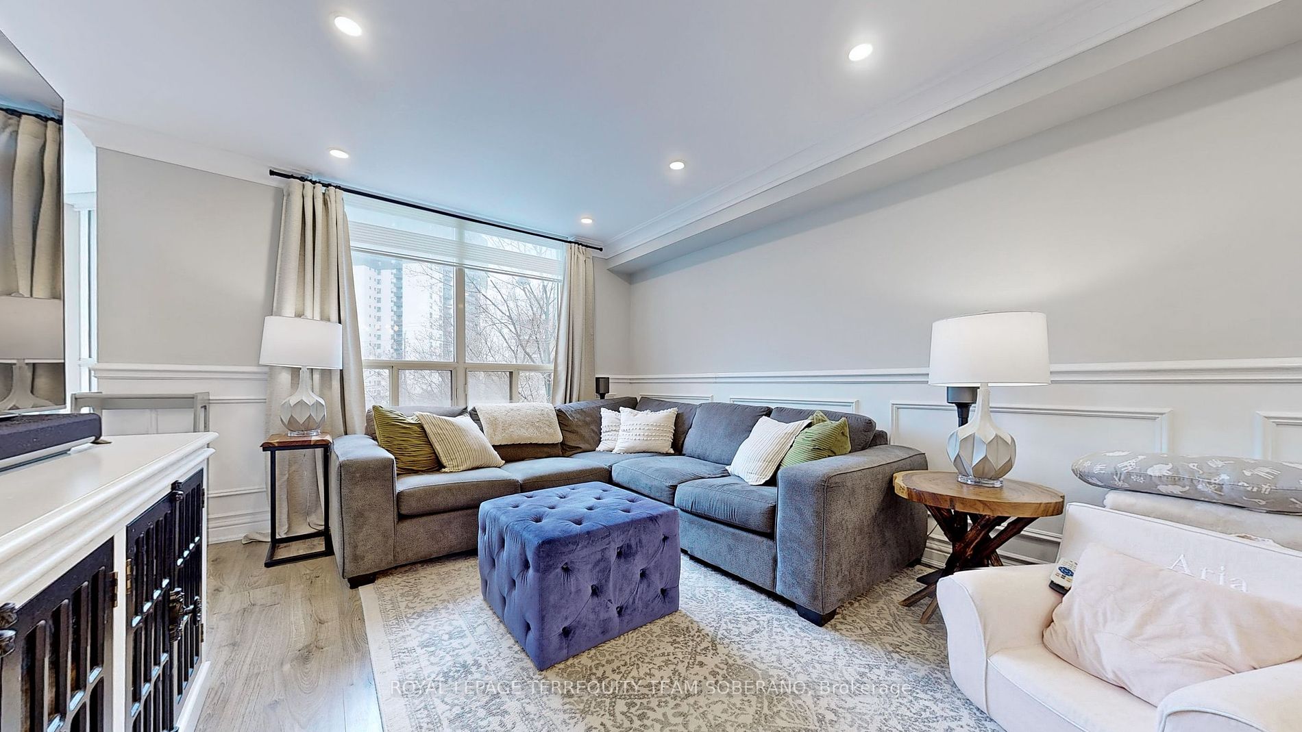 7 Townsgate Dr, #312