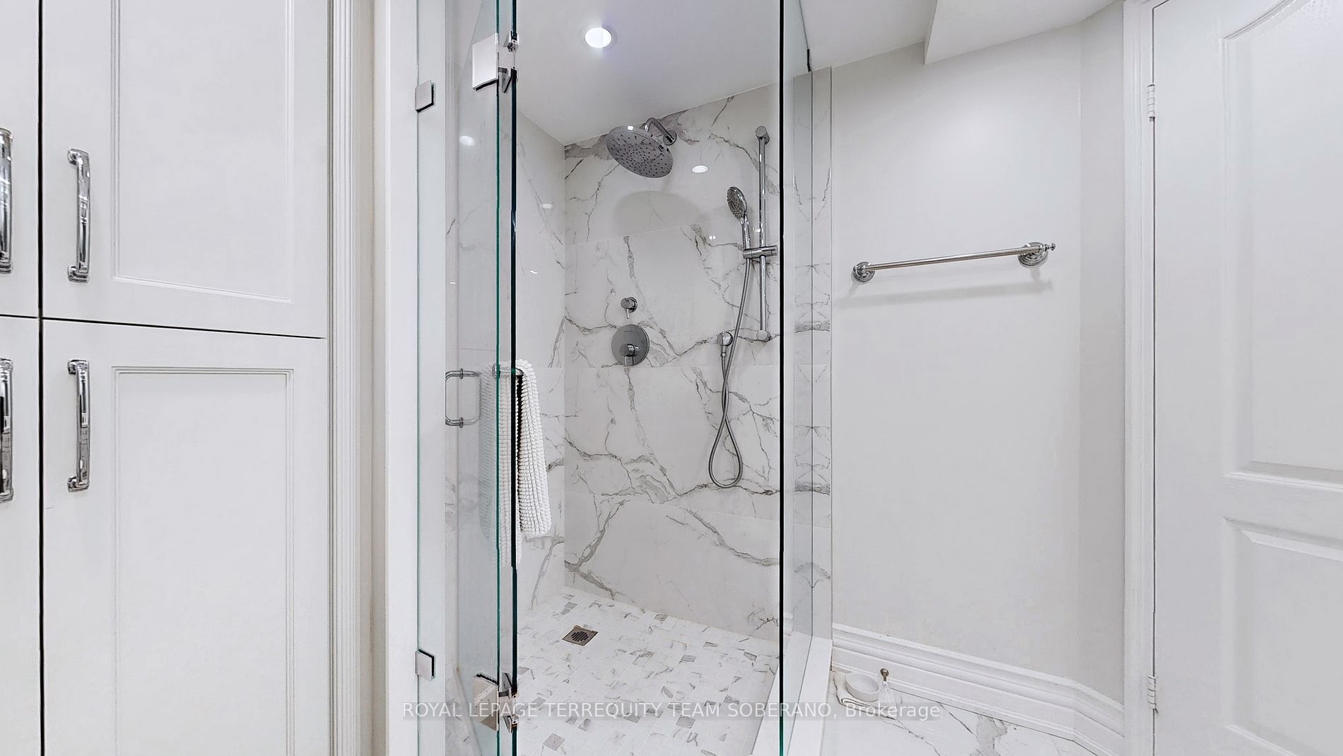 7 Townsgate Dr, #312