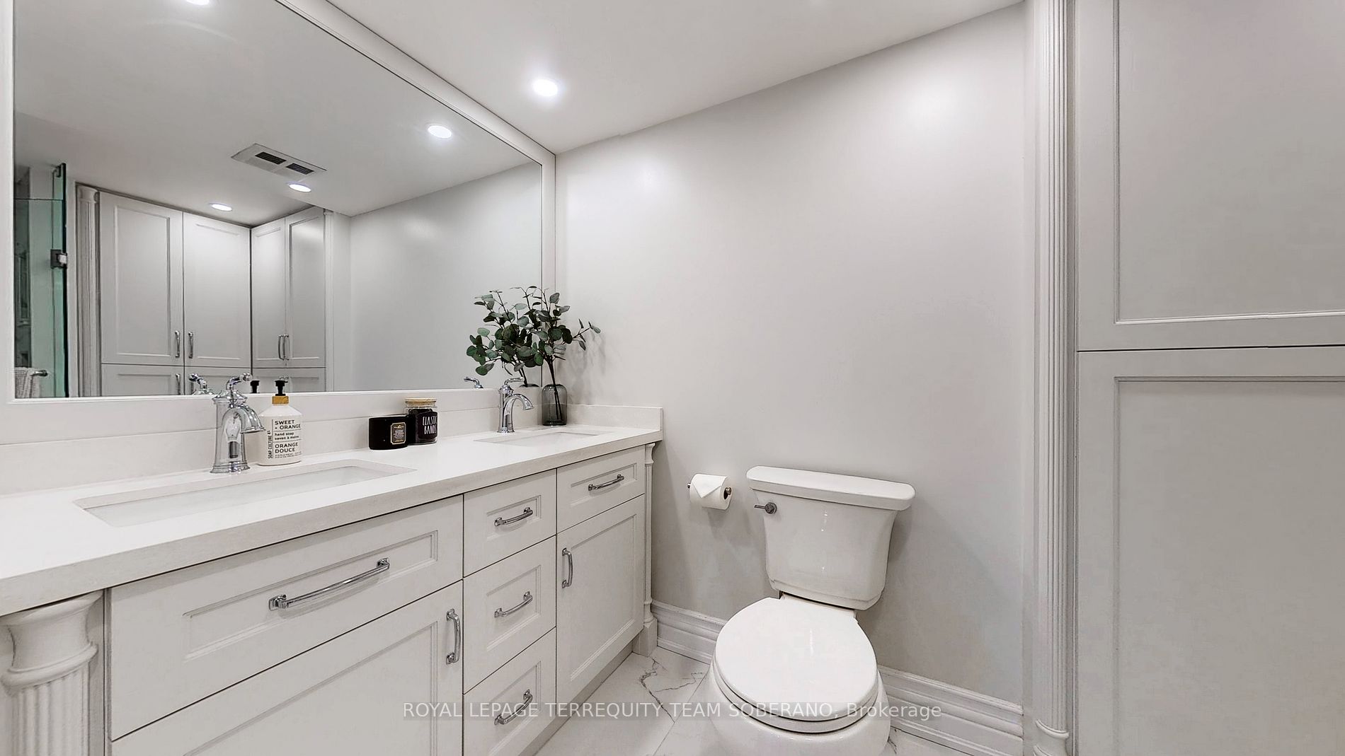 7 Townsgate Dr, #312