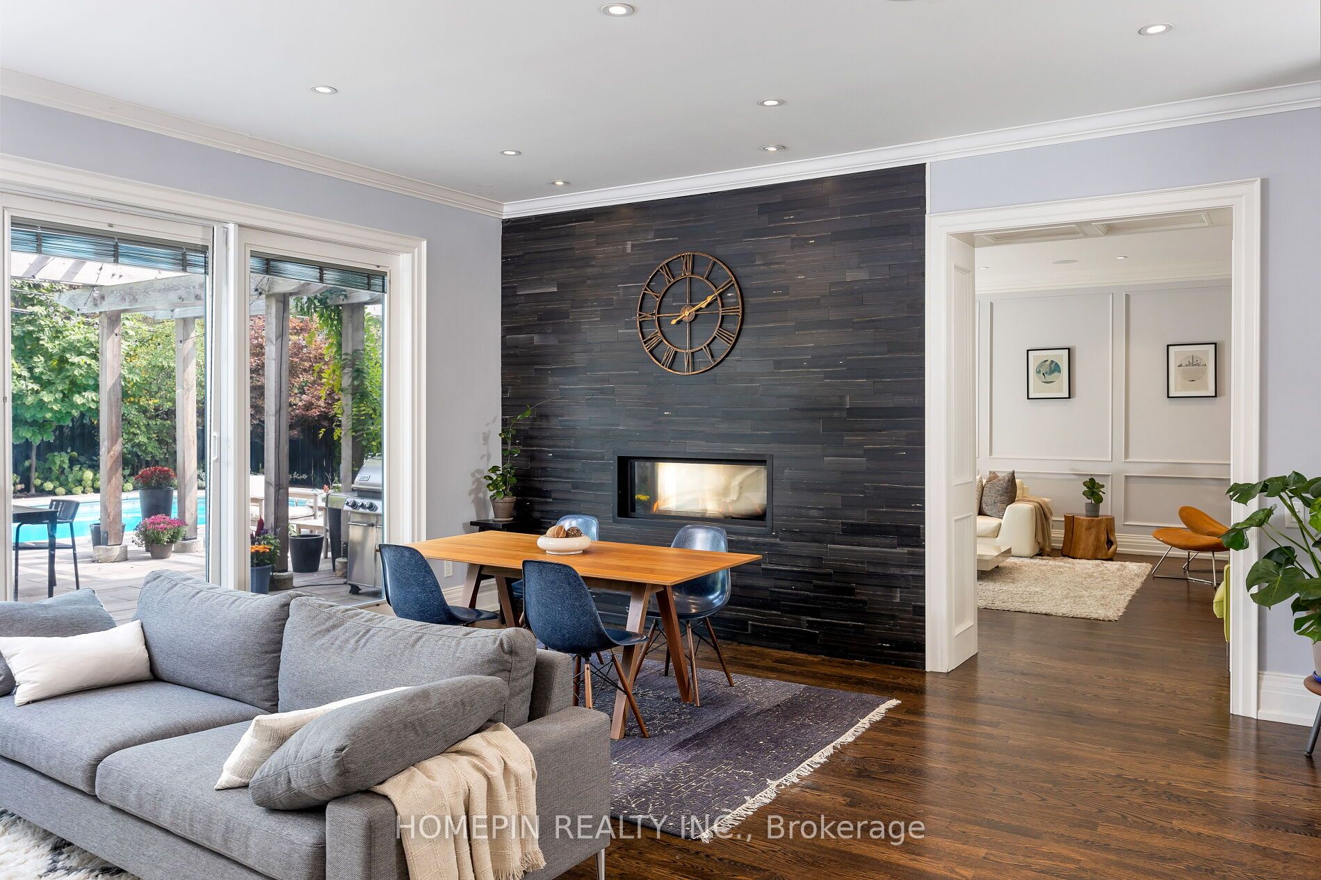 5 Callahan Rd