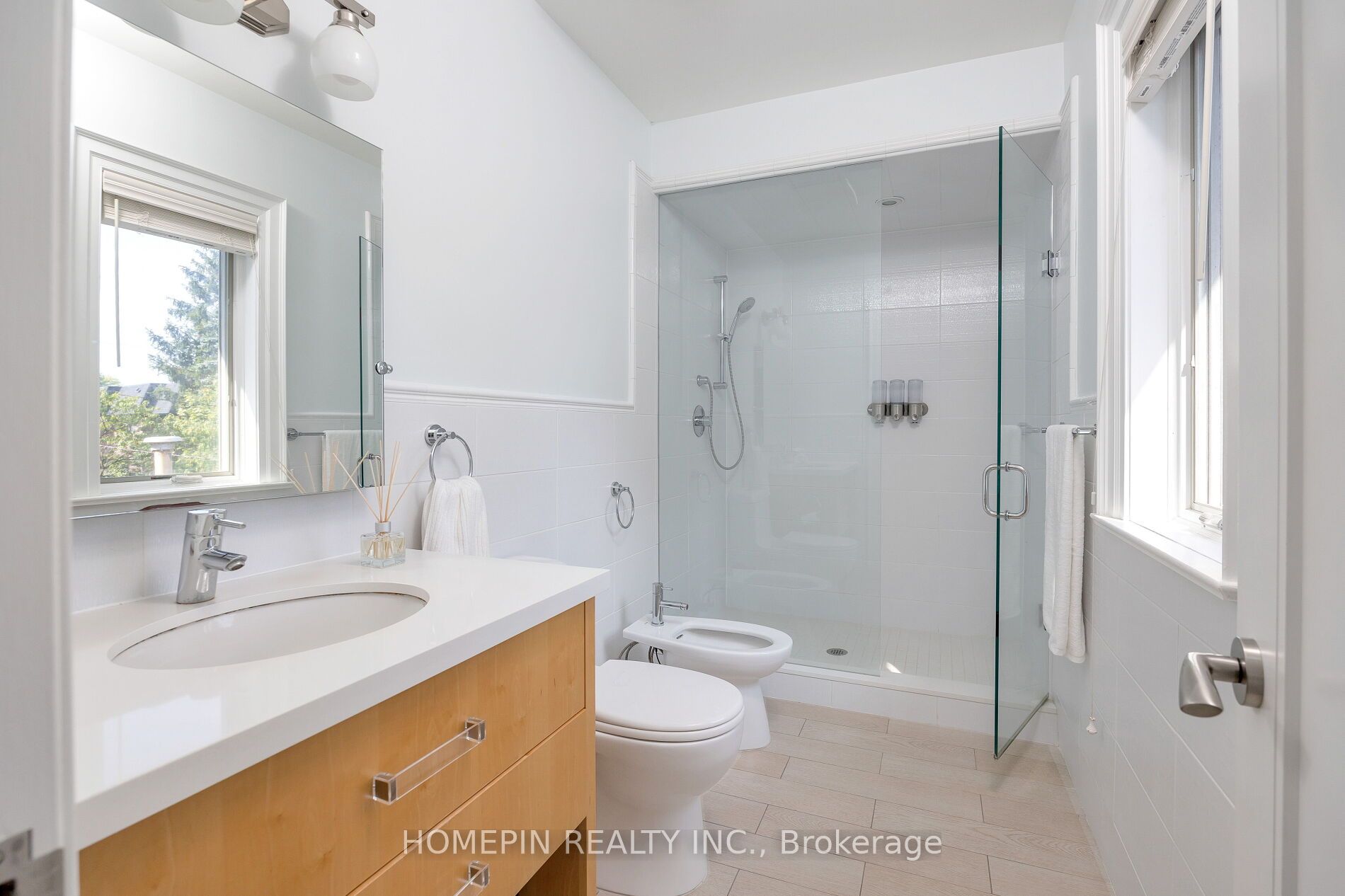 5 Callahan Rd