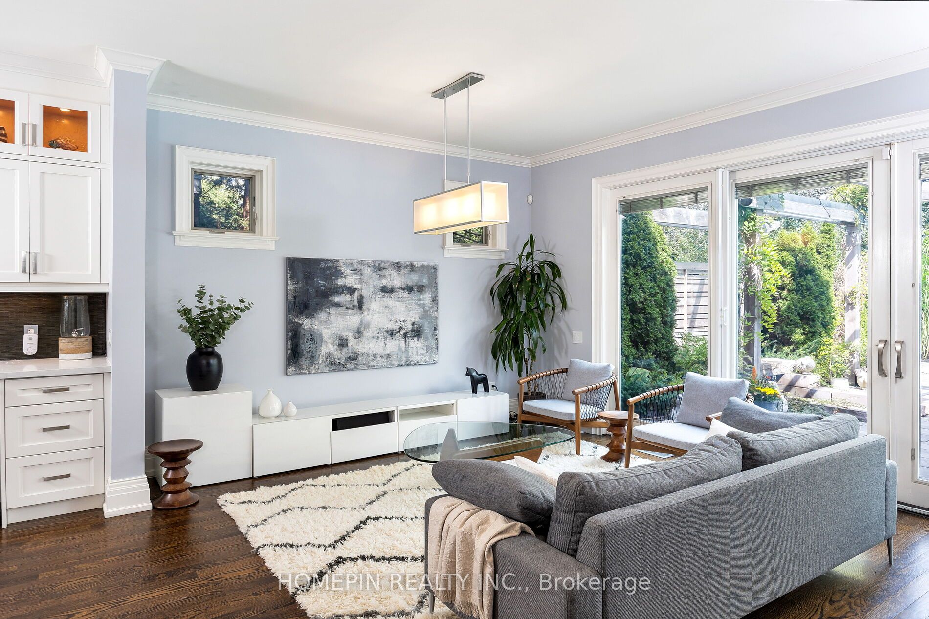 5 Callahan Rd