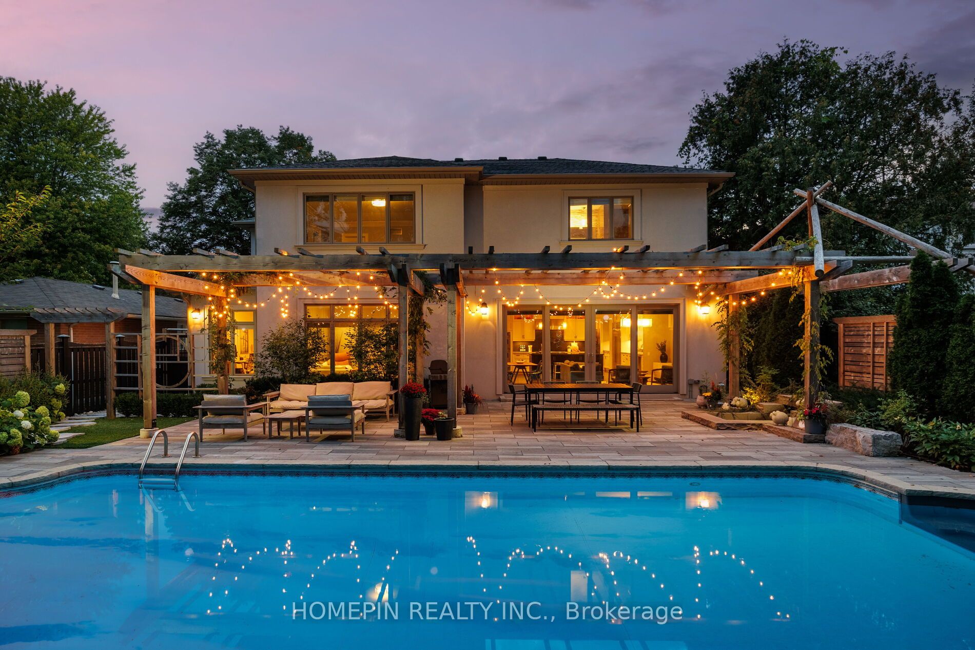 5 Callahan Rd