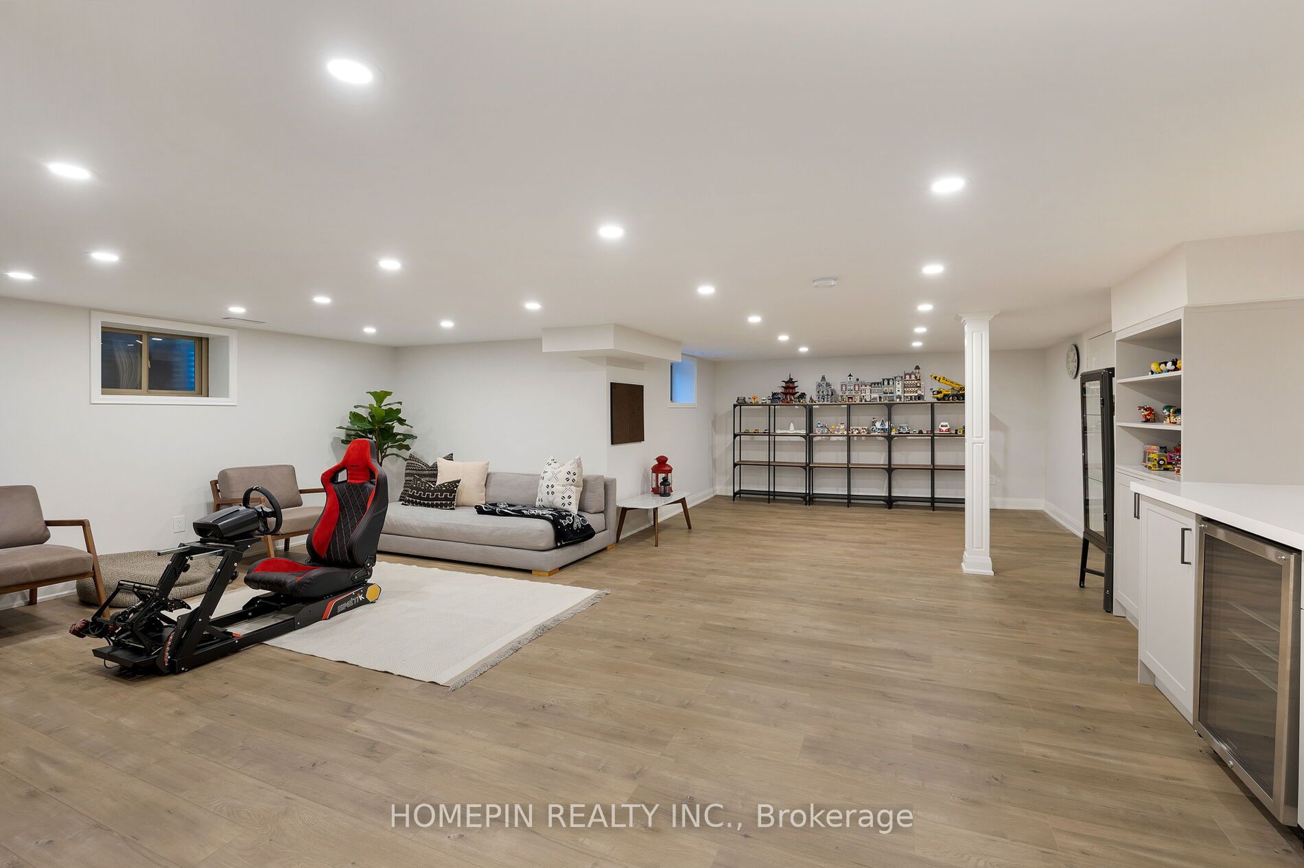 5 Callahan Rd