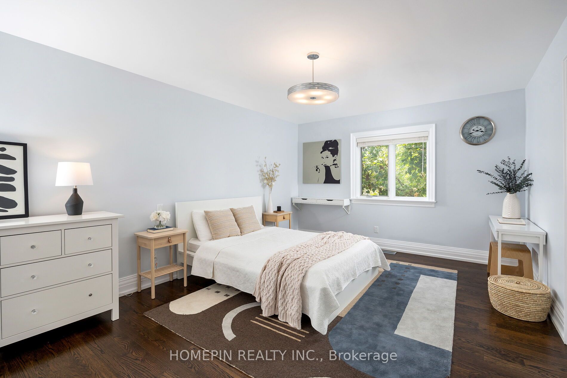 5 Callahan Rd