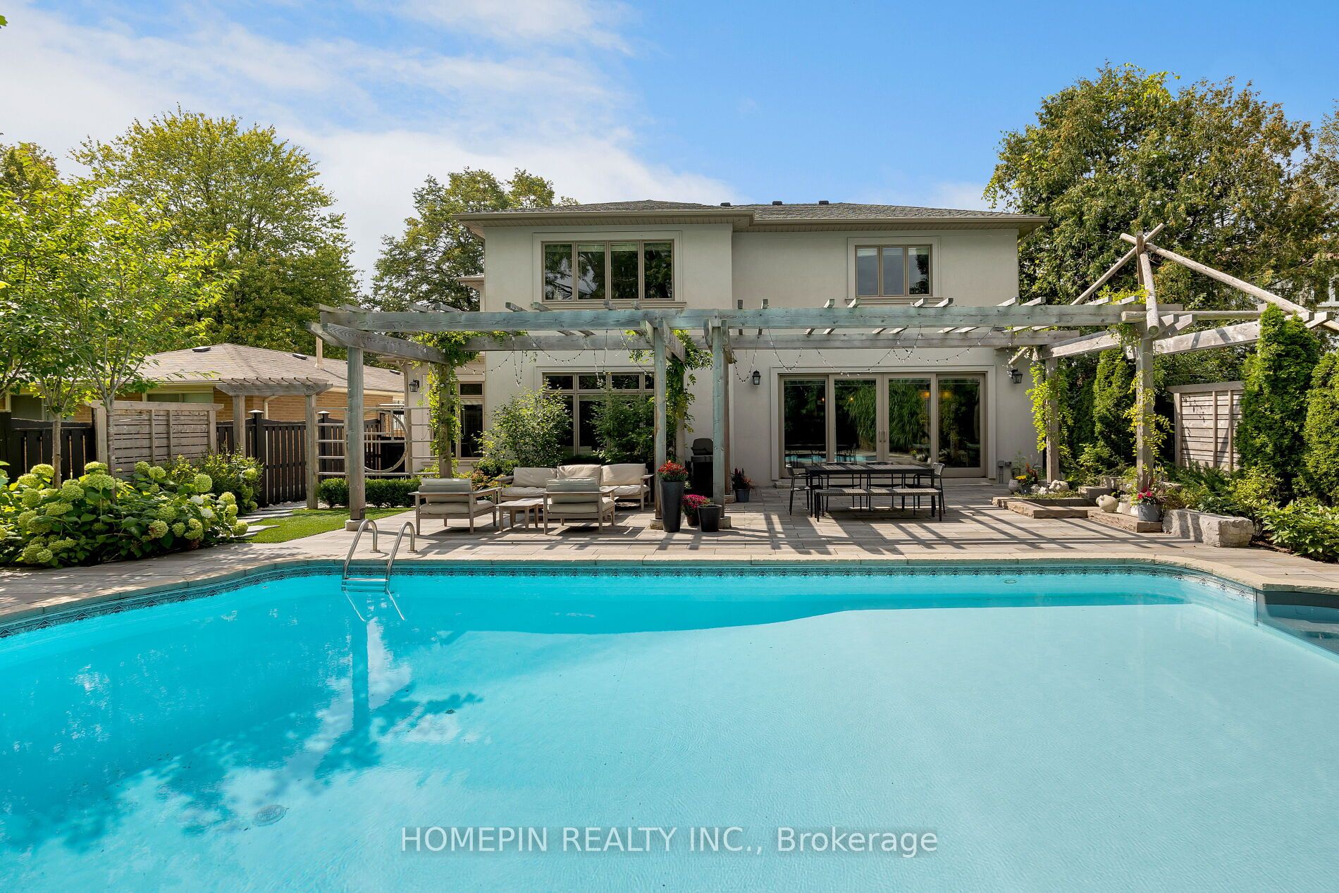 5 Callahan Rd