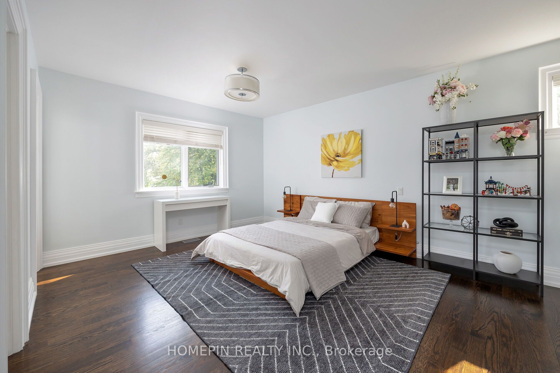 5 Callahan Rd