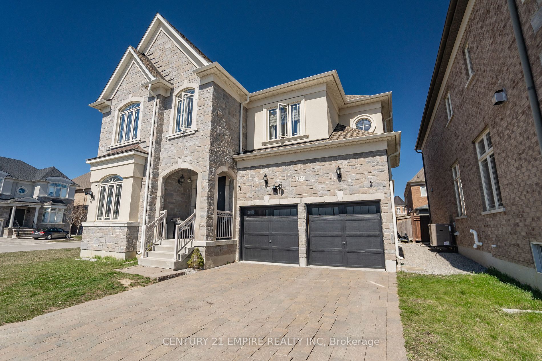 125 Chesney Crescent