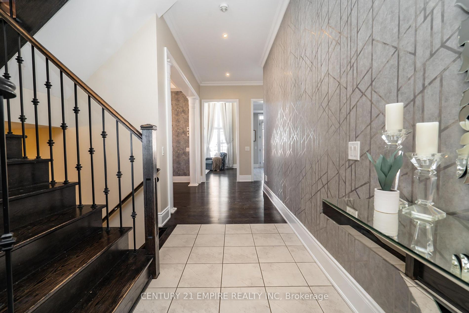 125 Chesney Crescent