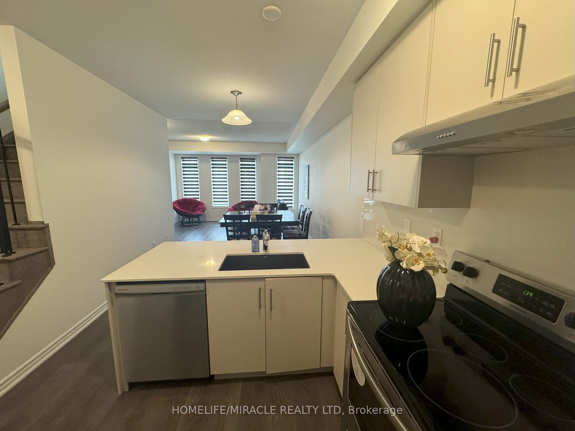 19 Mel Irving Dr