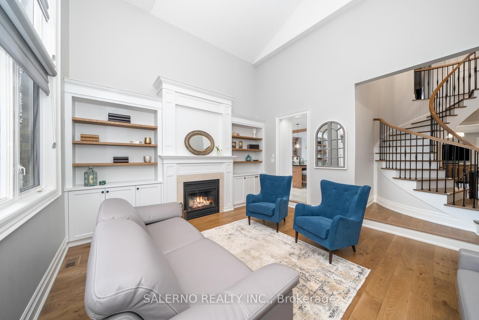 10 Farmcrest Court