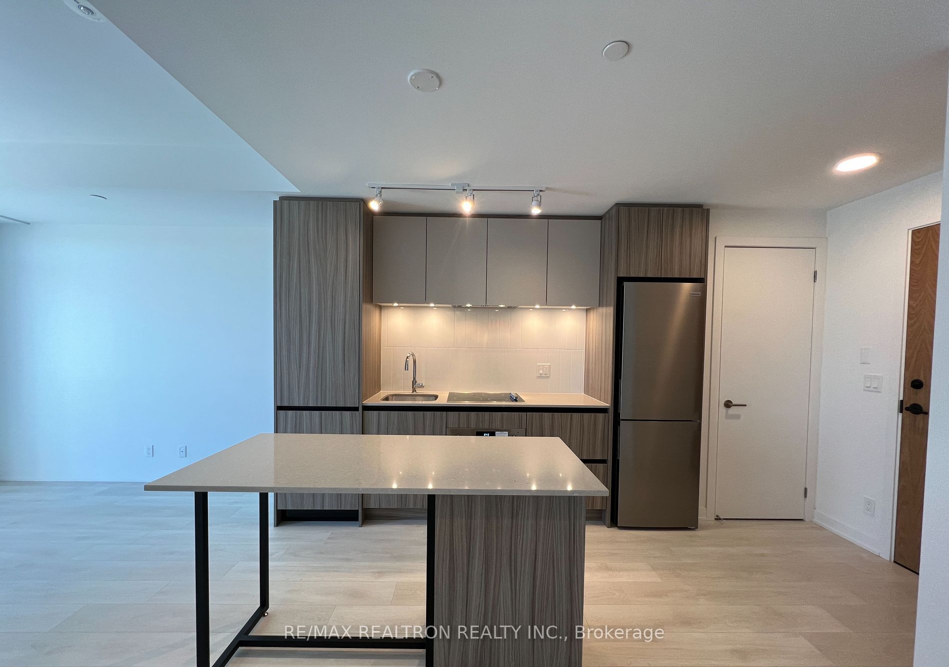 7950 Bathurst Street #B-0910
