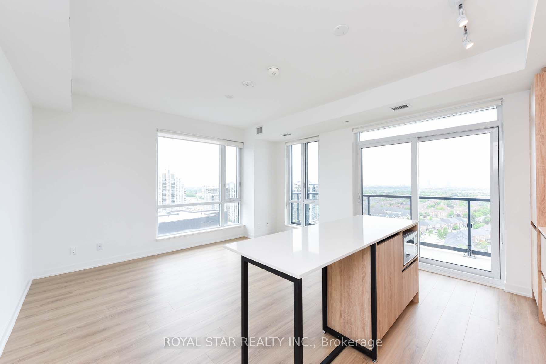 7950 Bathurst Street, #2011