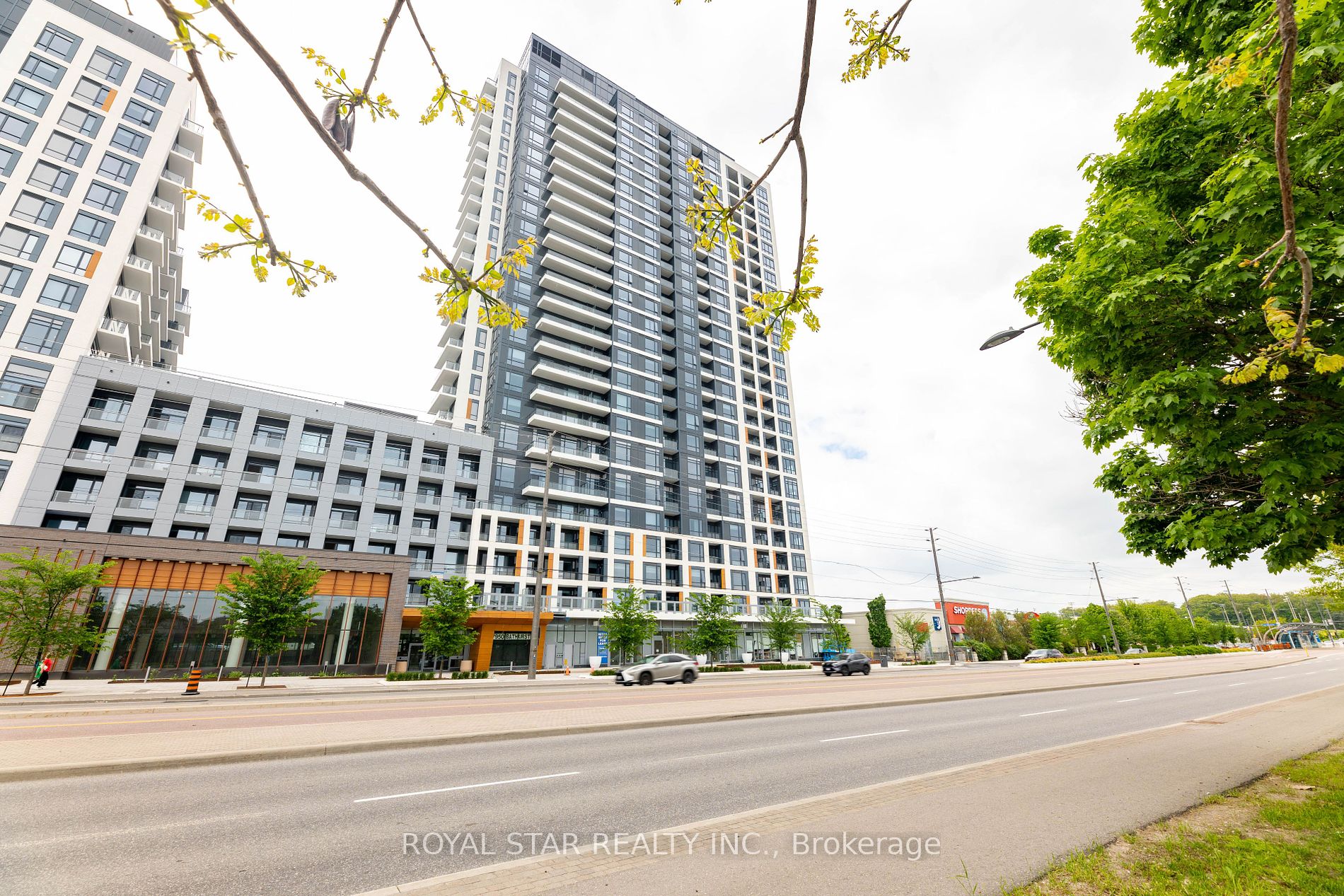7950 Bathurst Street, #2011