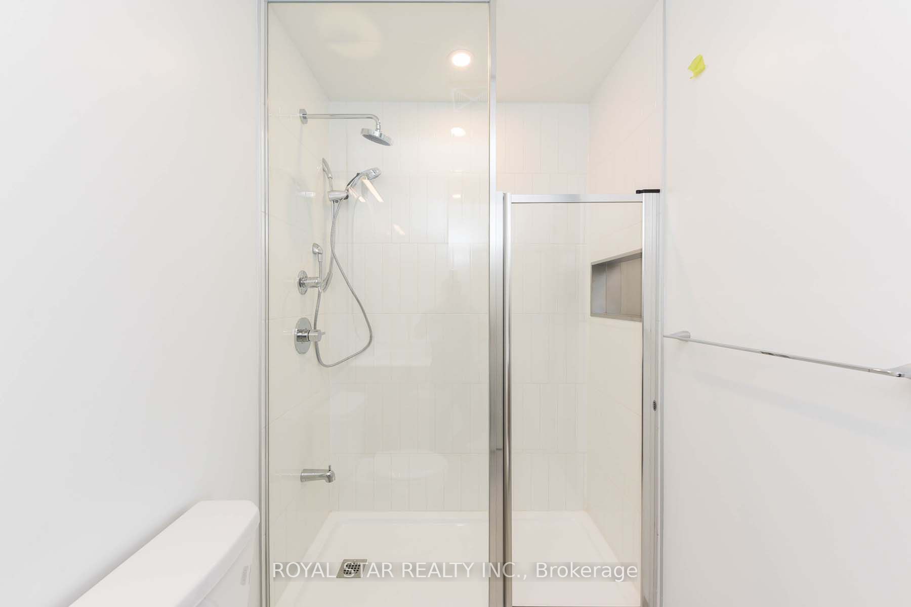 7950 Bathurst Street, #2011