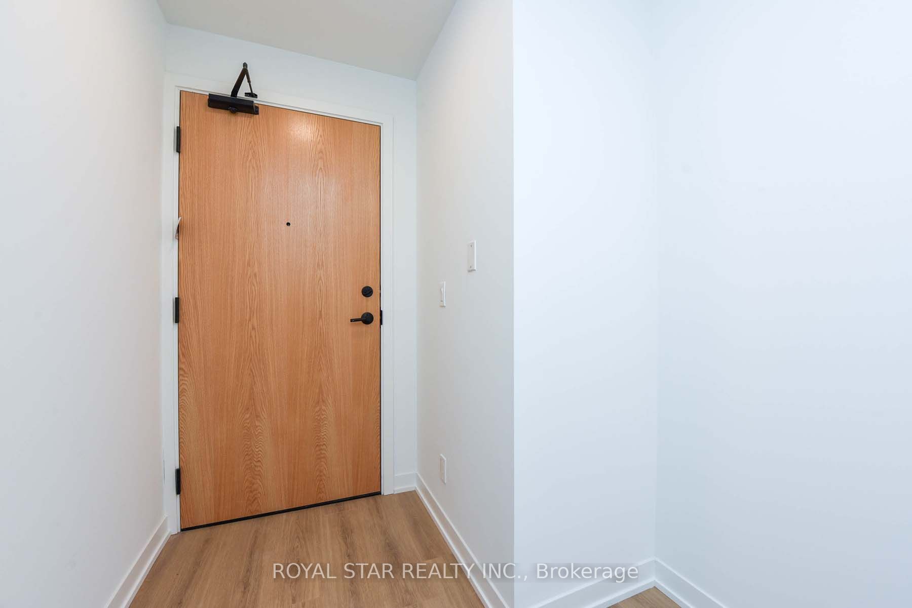 7950 Bathurst Street, #2011