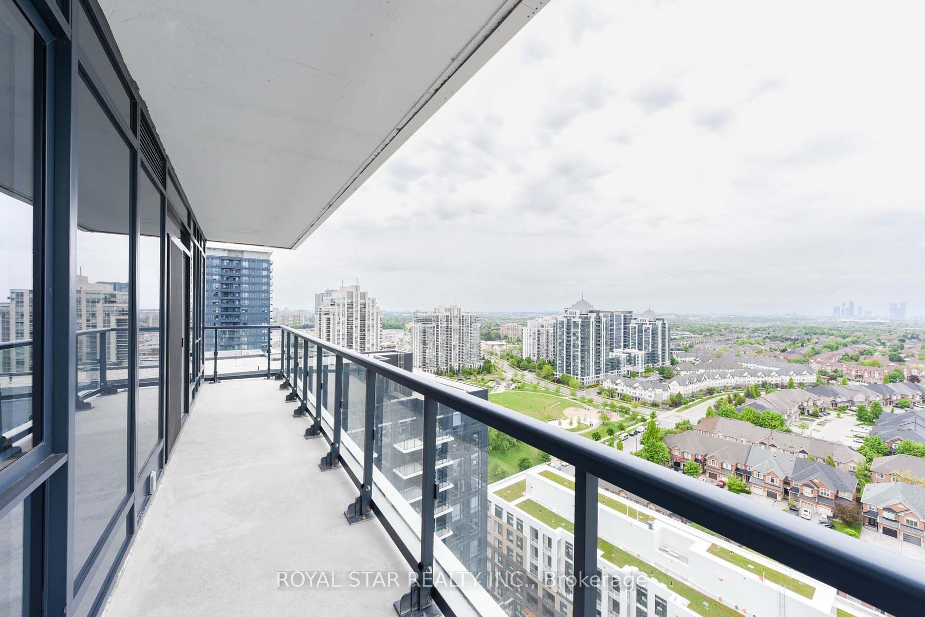 7950 Bathurst Street, #2011