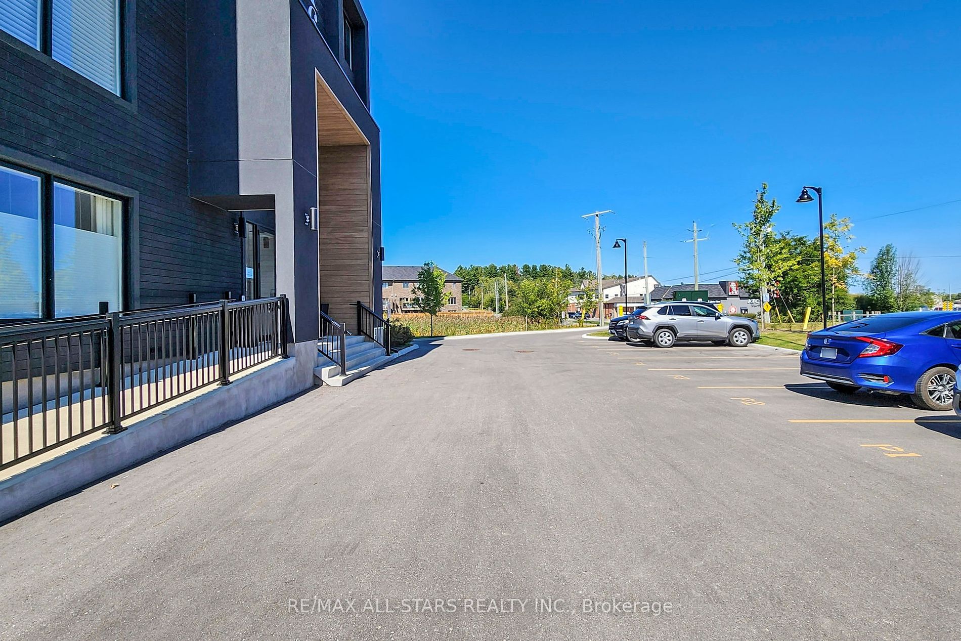 164 Cemetery Rd, #201