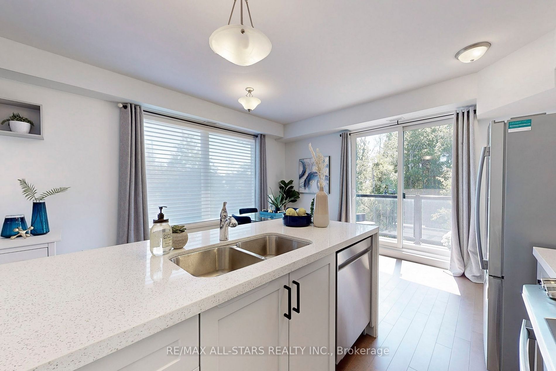 164 Cemetery Rd, #201