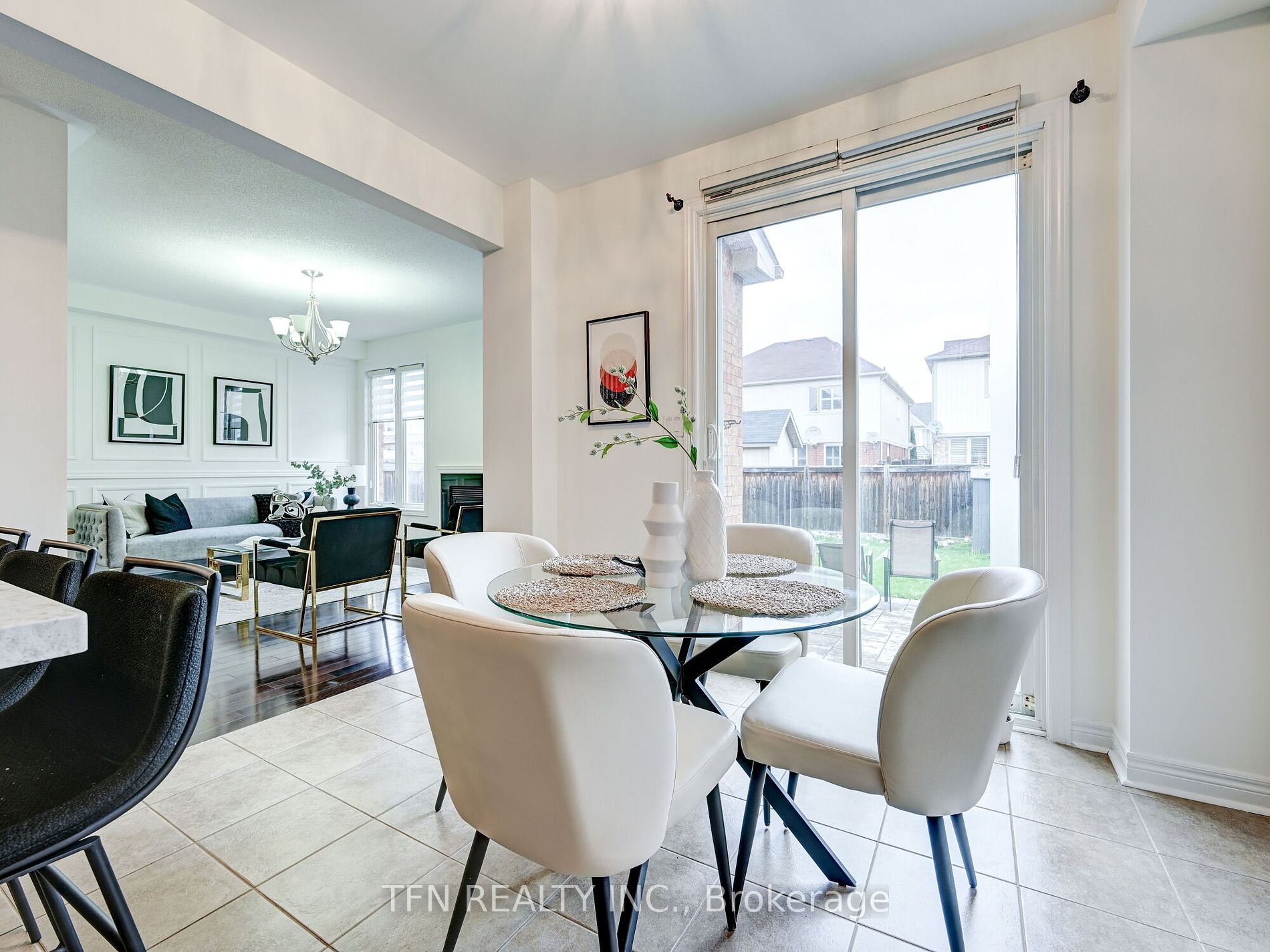 42 Corwin Dr