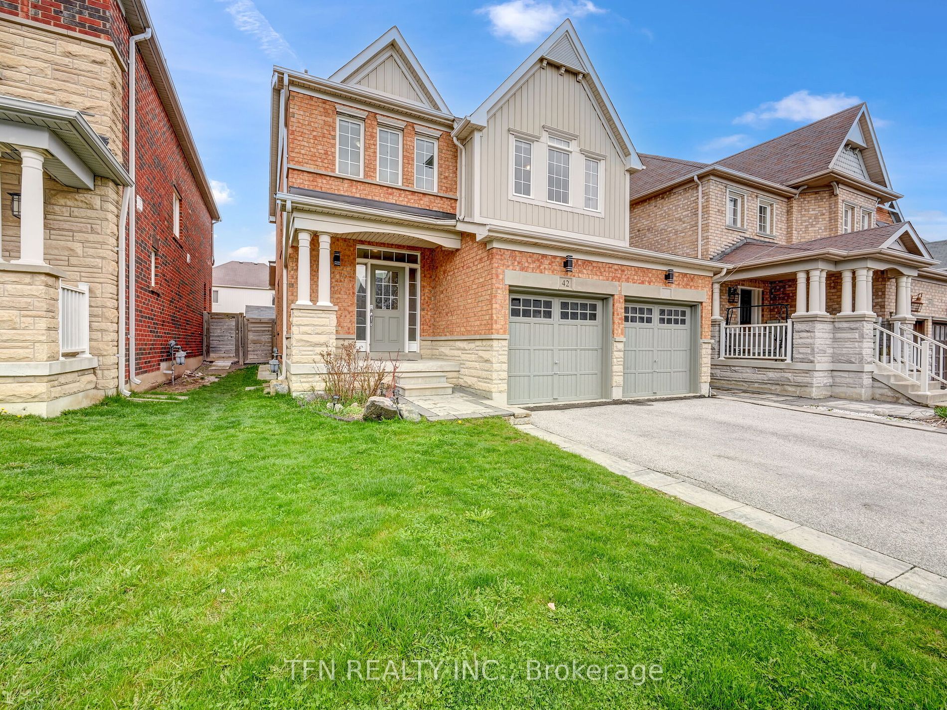 42 Corwin Dr