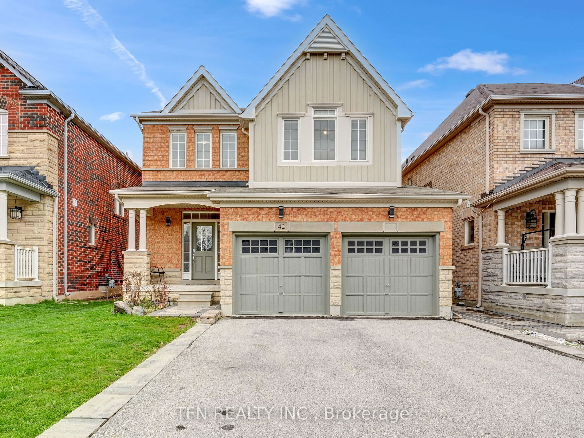 42 Corwin Dr