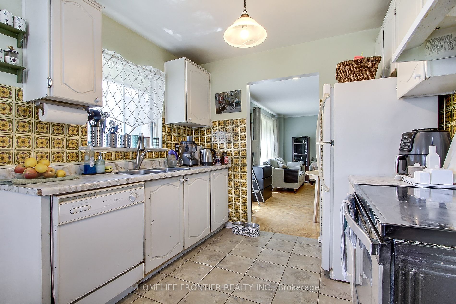5 Penwick Crescent