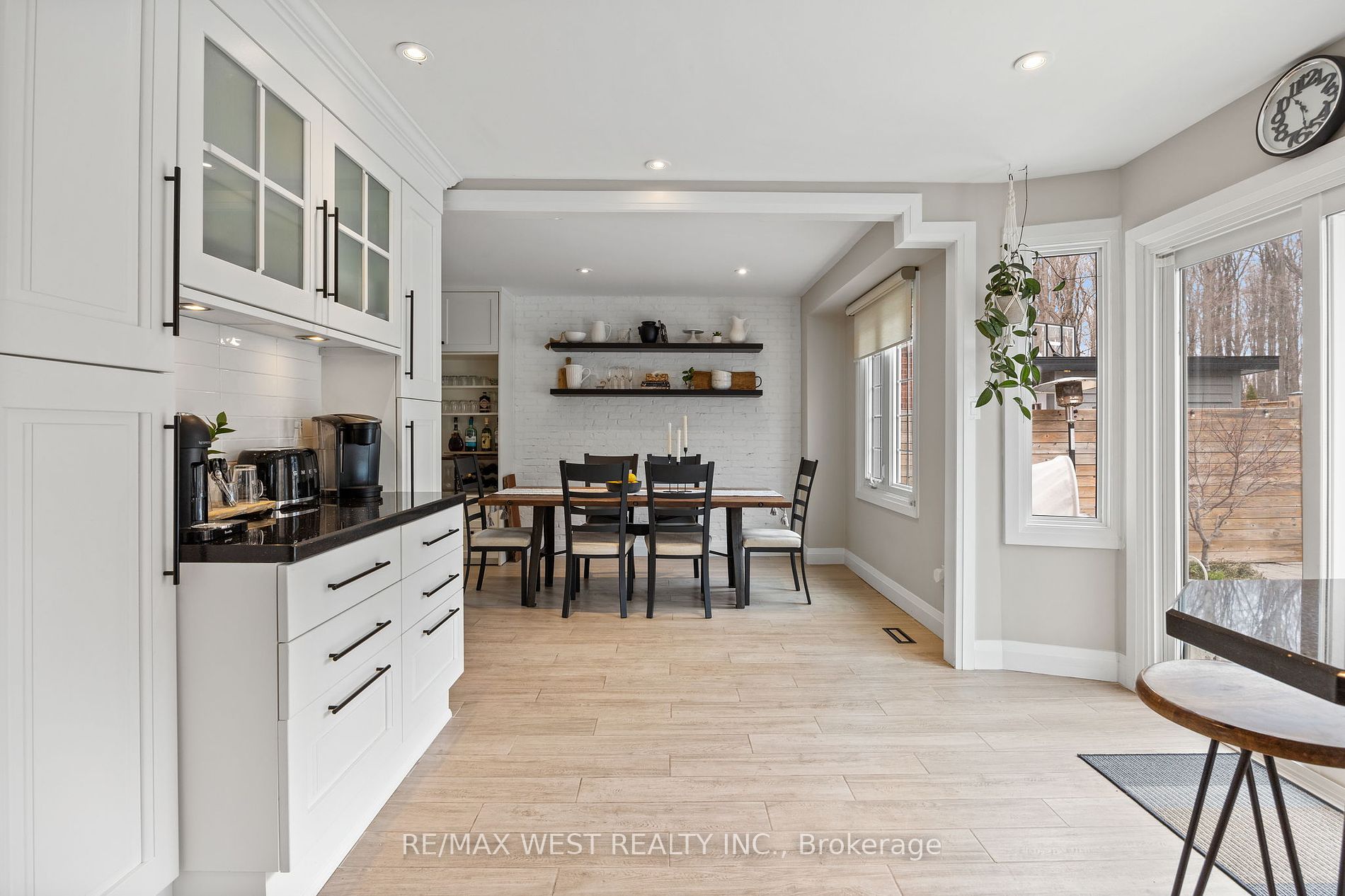 207 Greenock Dr
