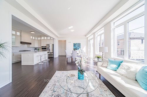 72 Weslock Cres