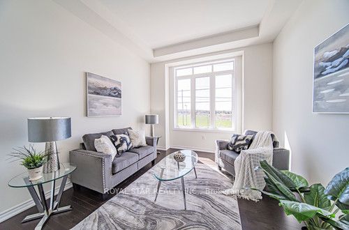 72 Weslock Cres
