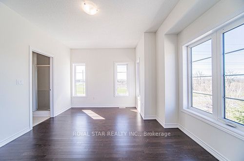 72 Weslock Cres