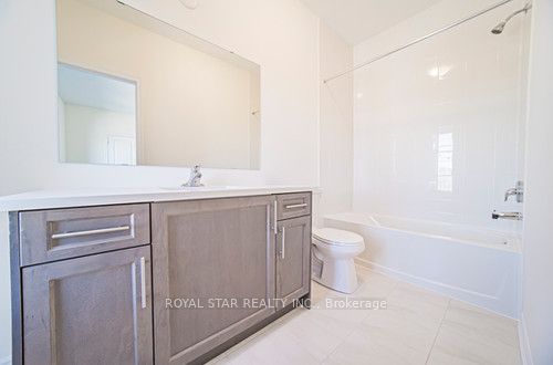 72 Weslock Cres