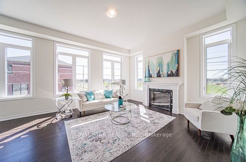 72 Weslock Cres