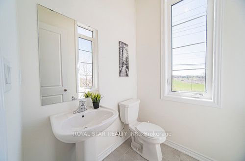 72 Weslock Cres