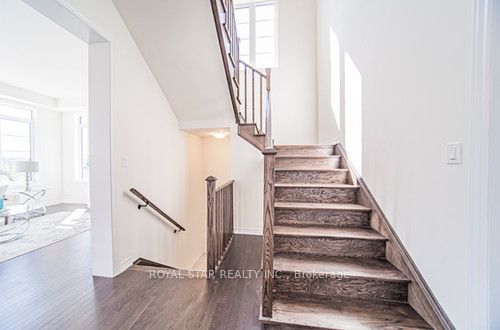 72 Weslock Cres