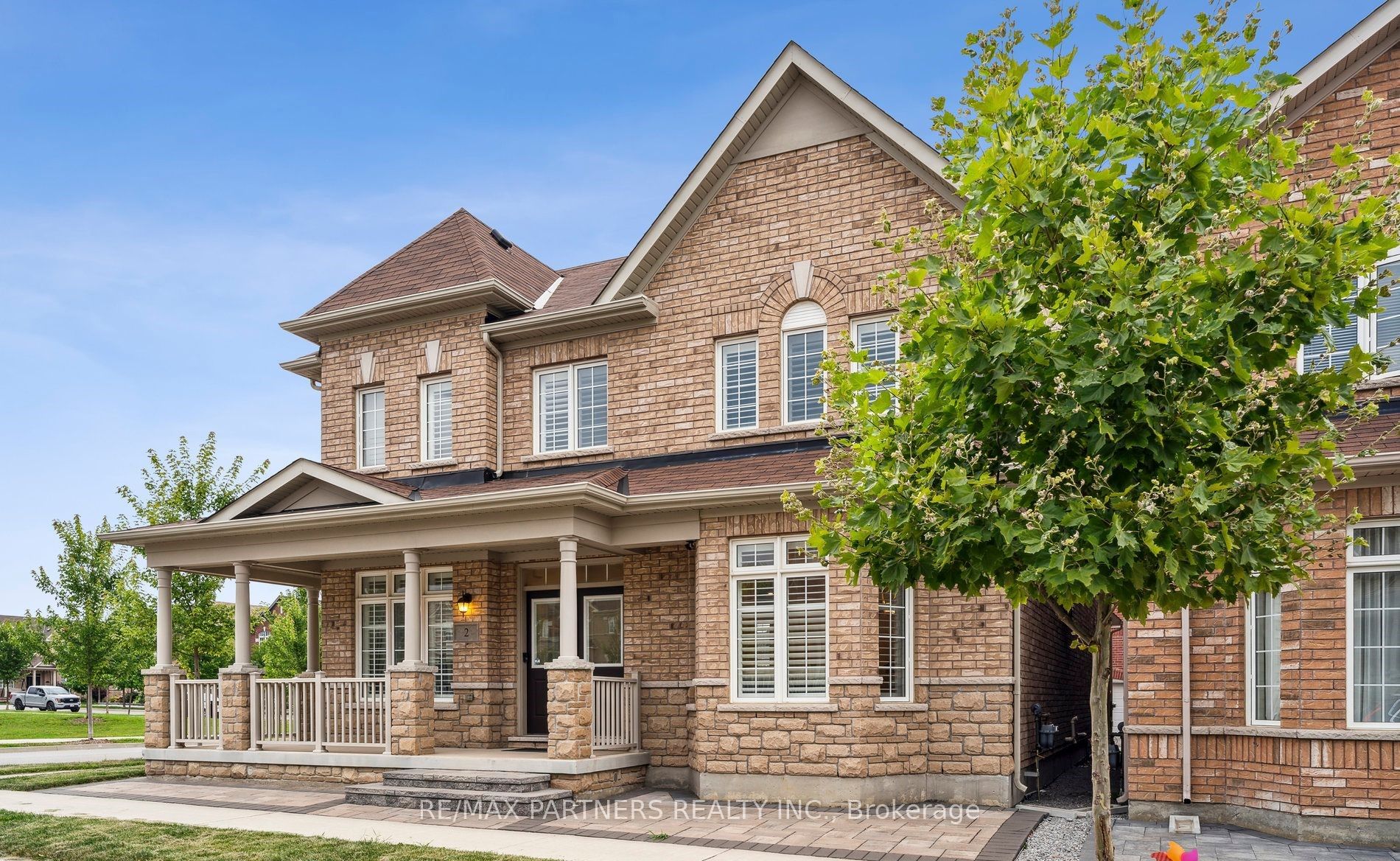 2 Portia St