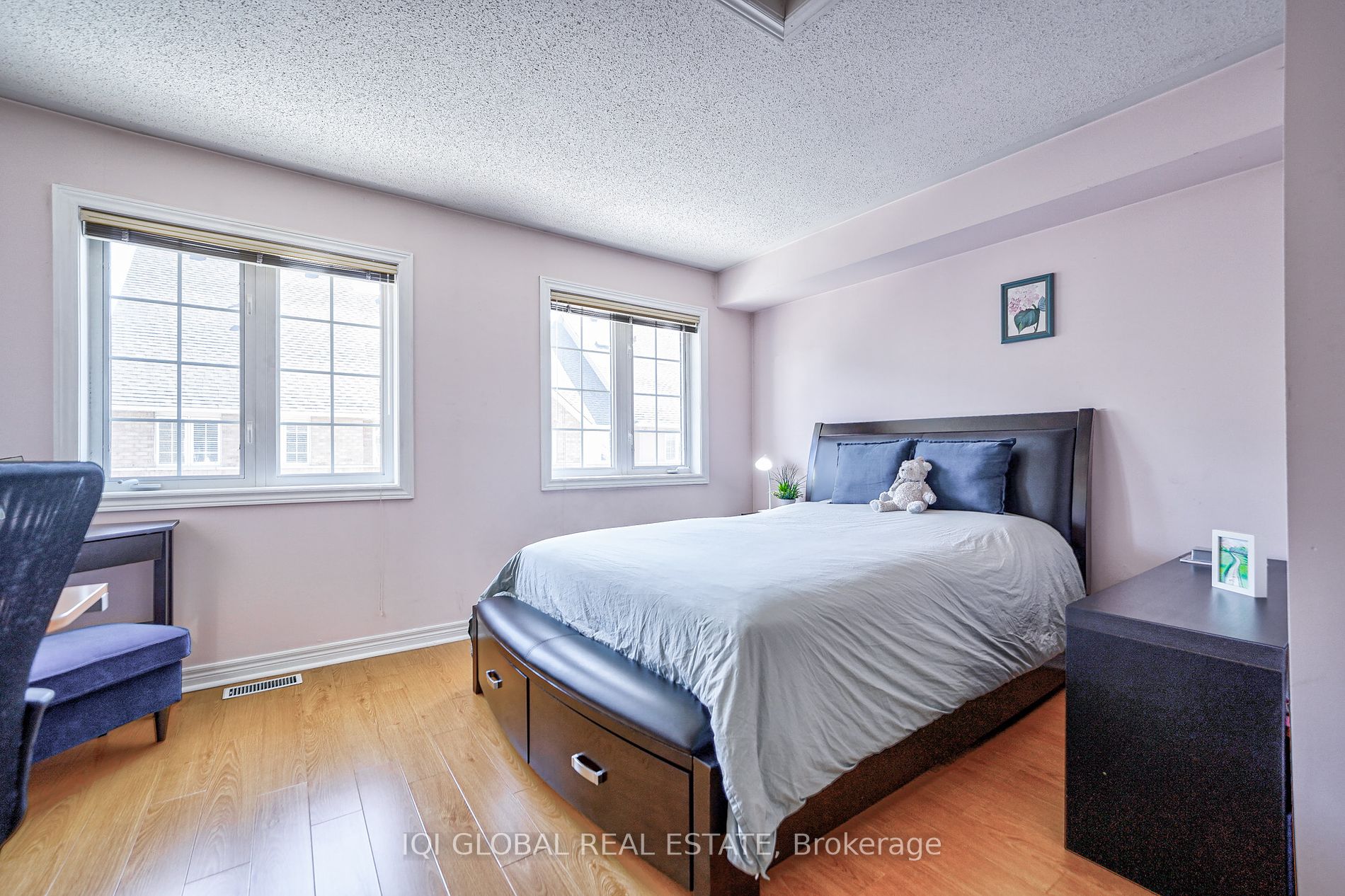 23 Observatory Lane #26