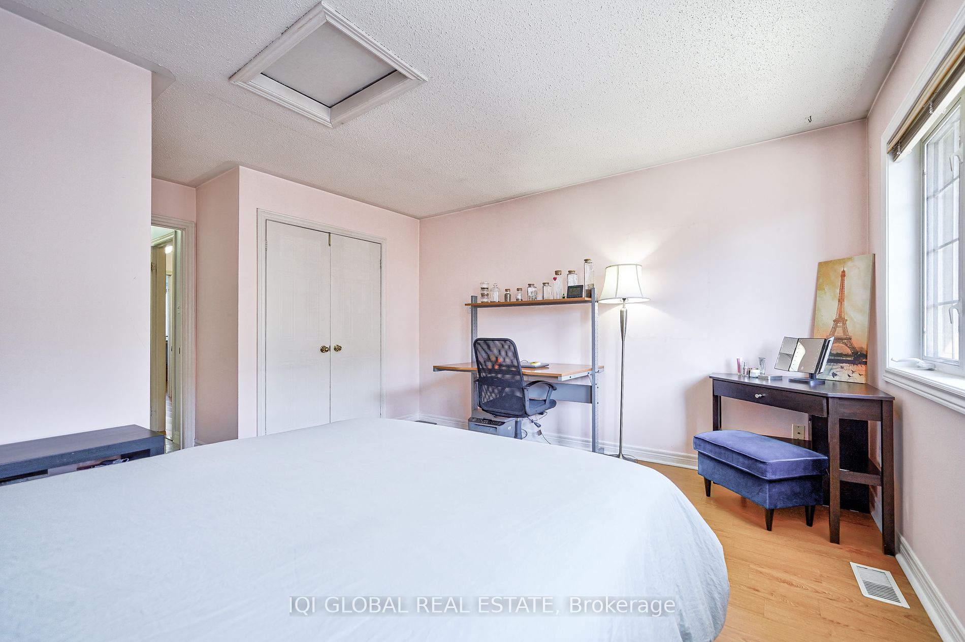 23 Observatory Lane #26