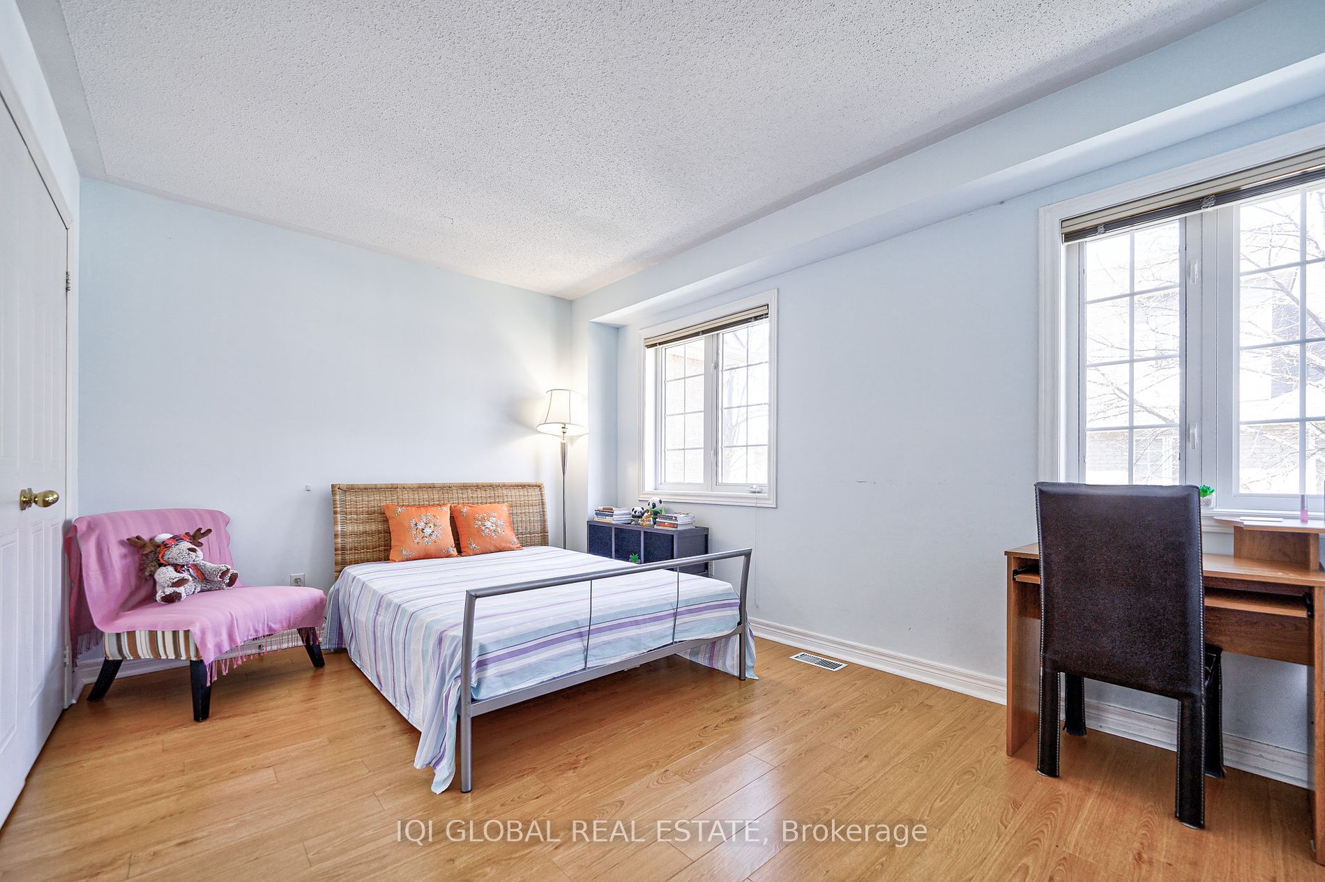 23 Observatory Lane #26