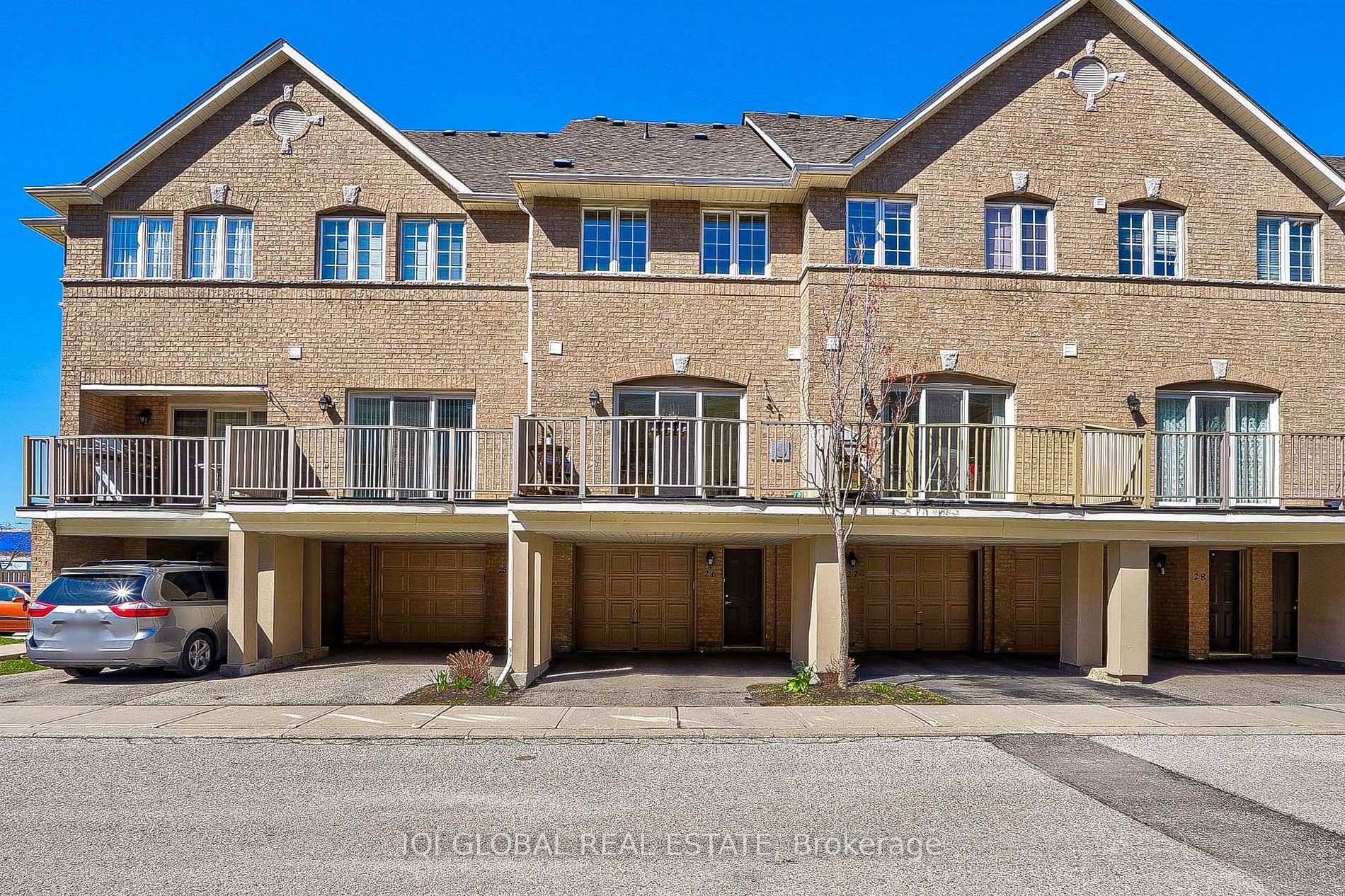 23 Observatory Lane #26