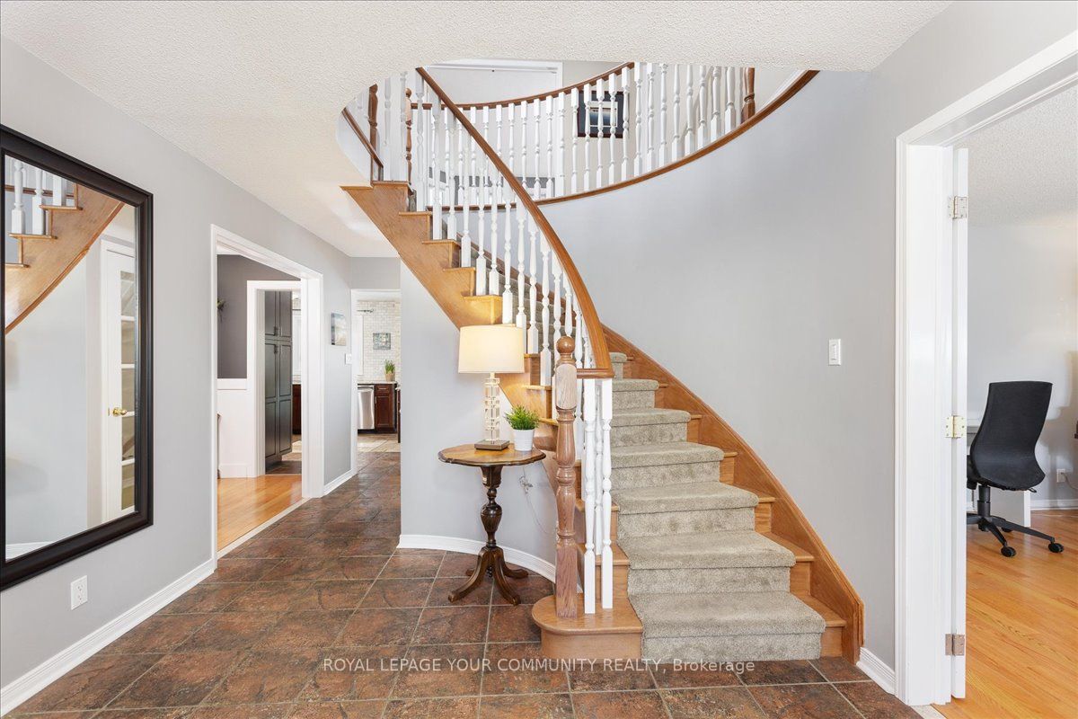 55 Chartwell Crescent