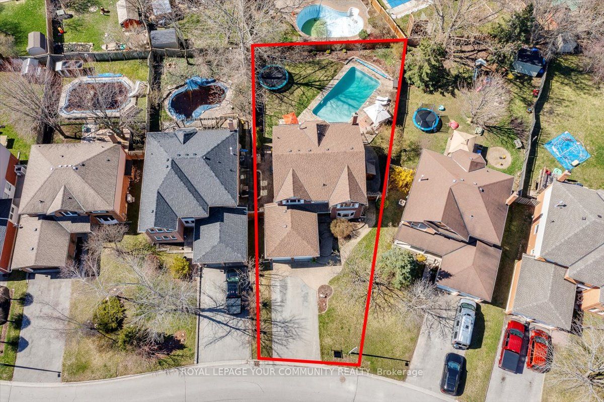 55 Chartwell Crescent