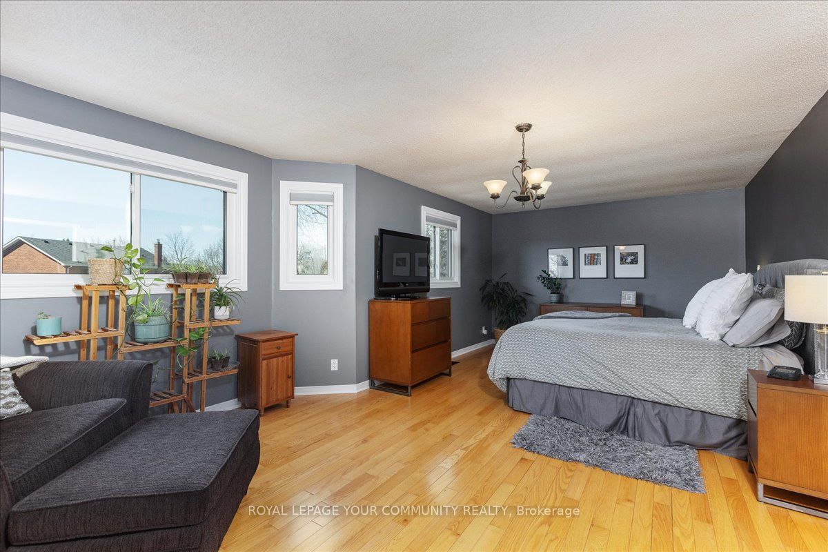 55 Chartwell Crescent