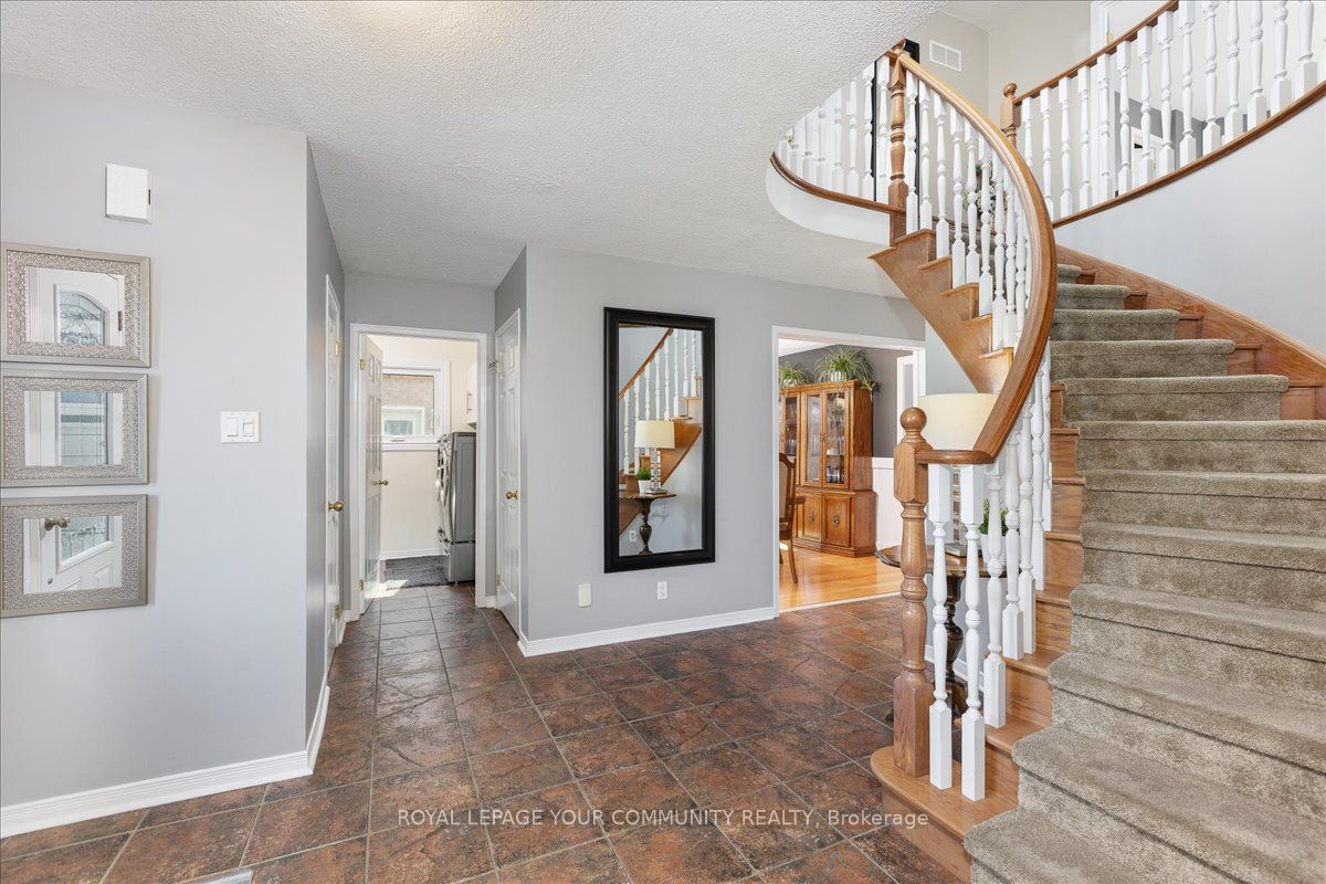 55 Chartwell Crescent