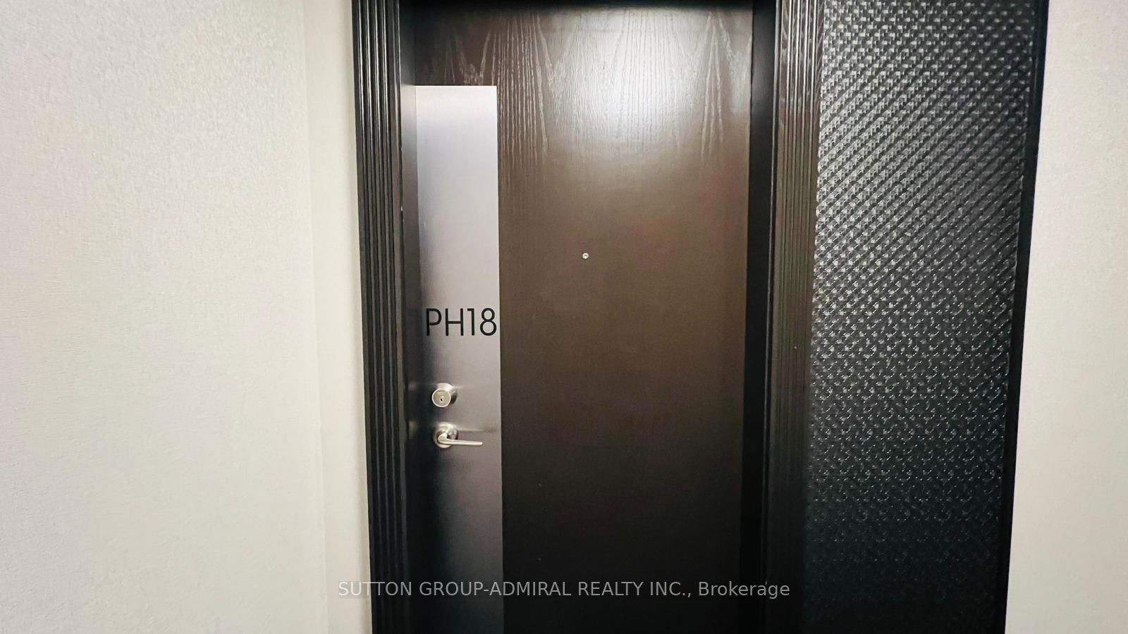 3 Ellesmere Street, #PH18