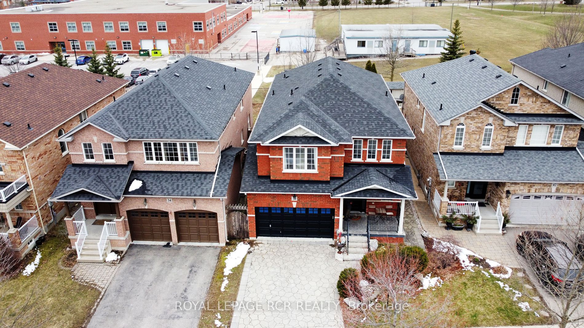 38 Delattaye Avenue