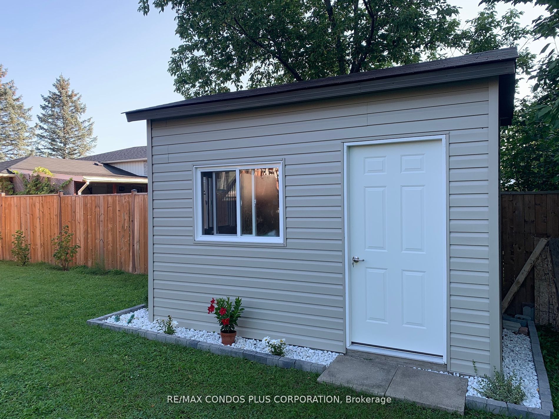 51 Sandy Lane