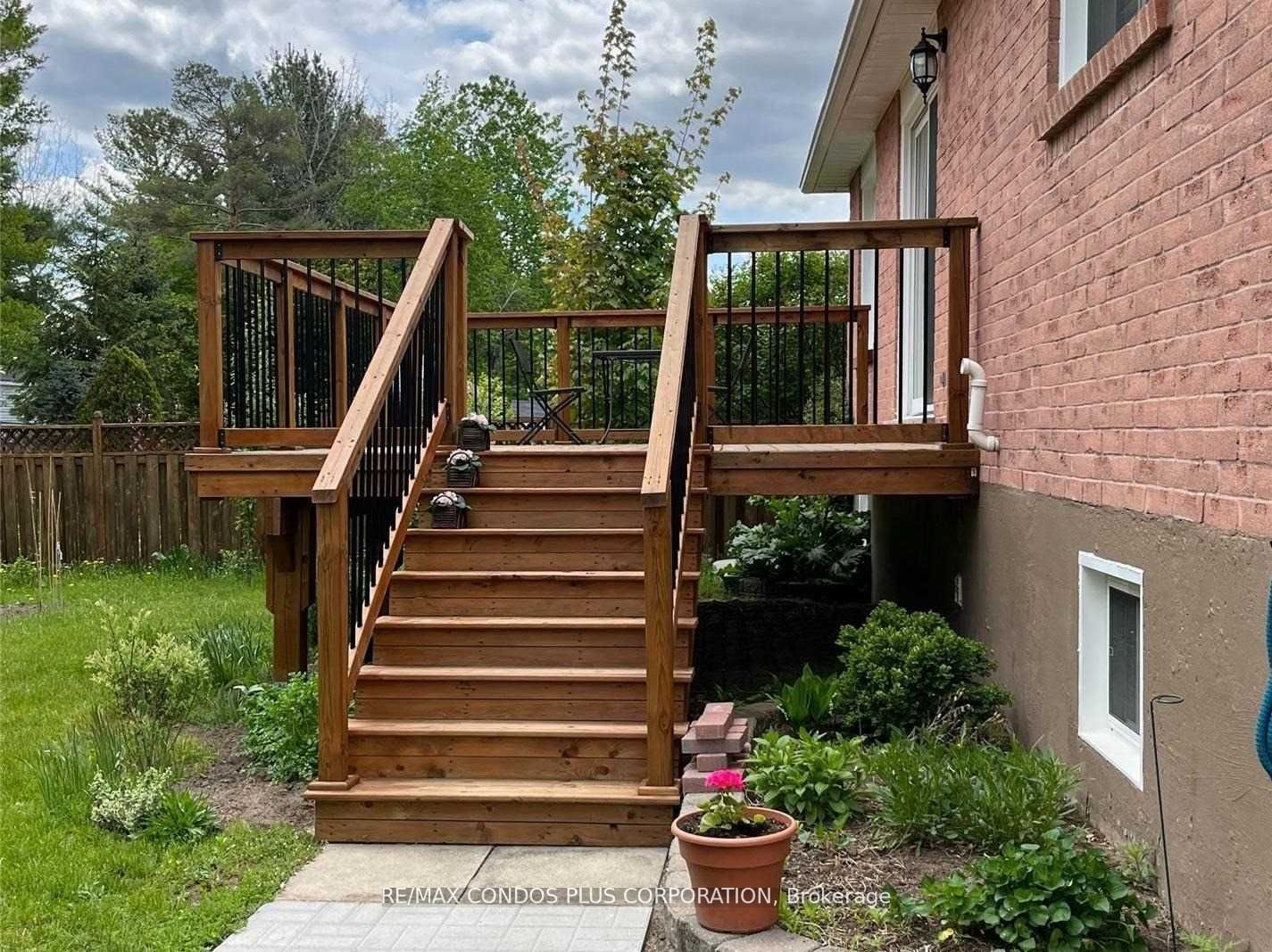 51 Sandy Lane