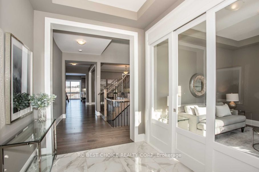 10 Ridgepoint Road